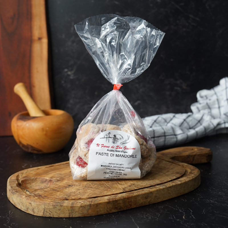 Amaretti mit kandierten Kirschen, 250 g